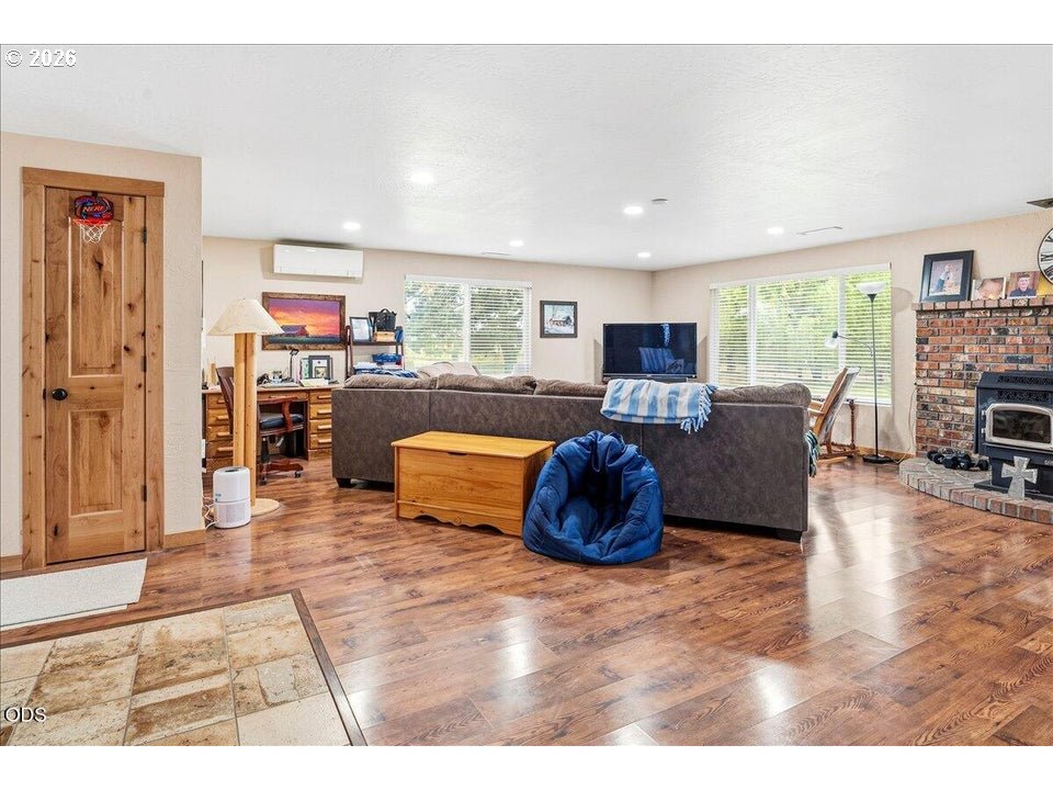 7995 SW HOUSTON LAKE RD