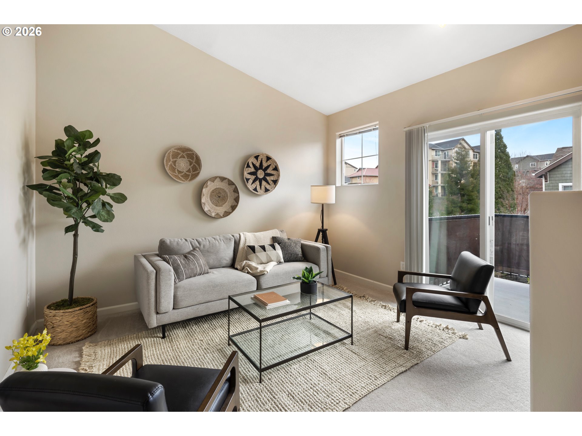 635 NW LOST SPRINGS TER 401