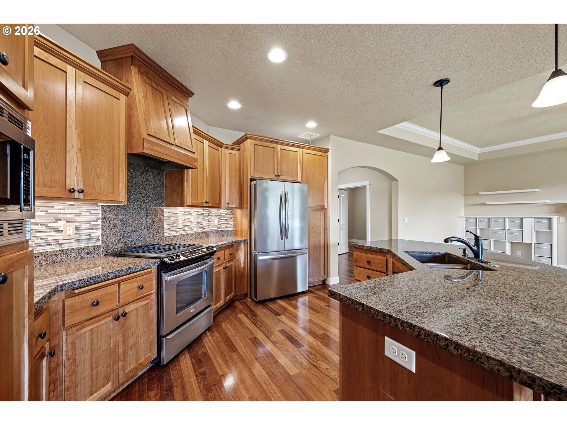6095 GRAYSTONE LOOP