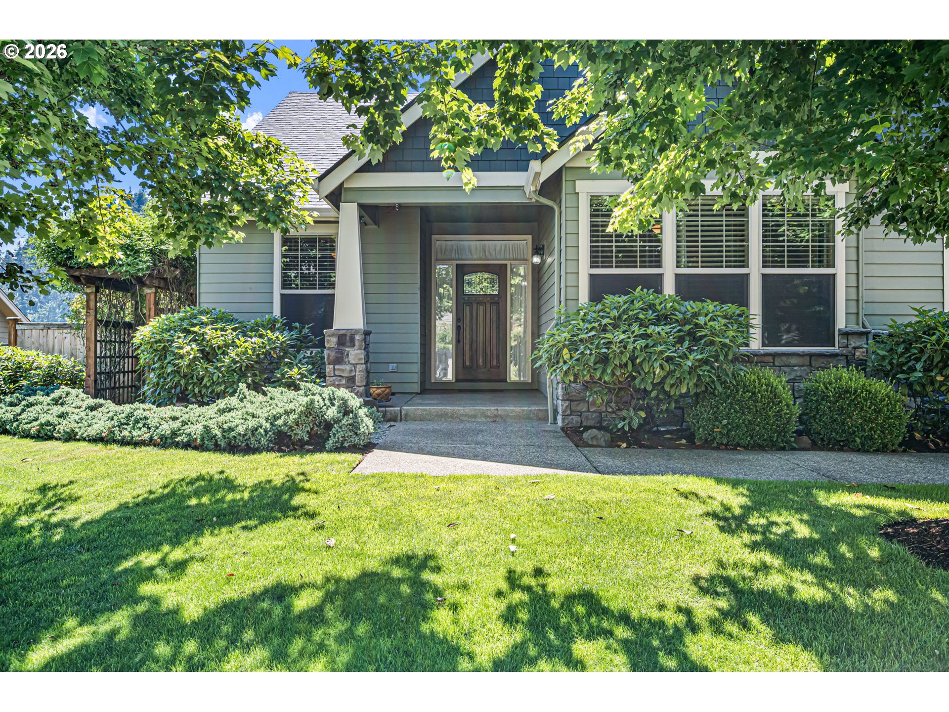 6095 GRAYSTONE LOOP