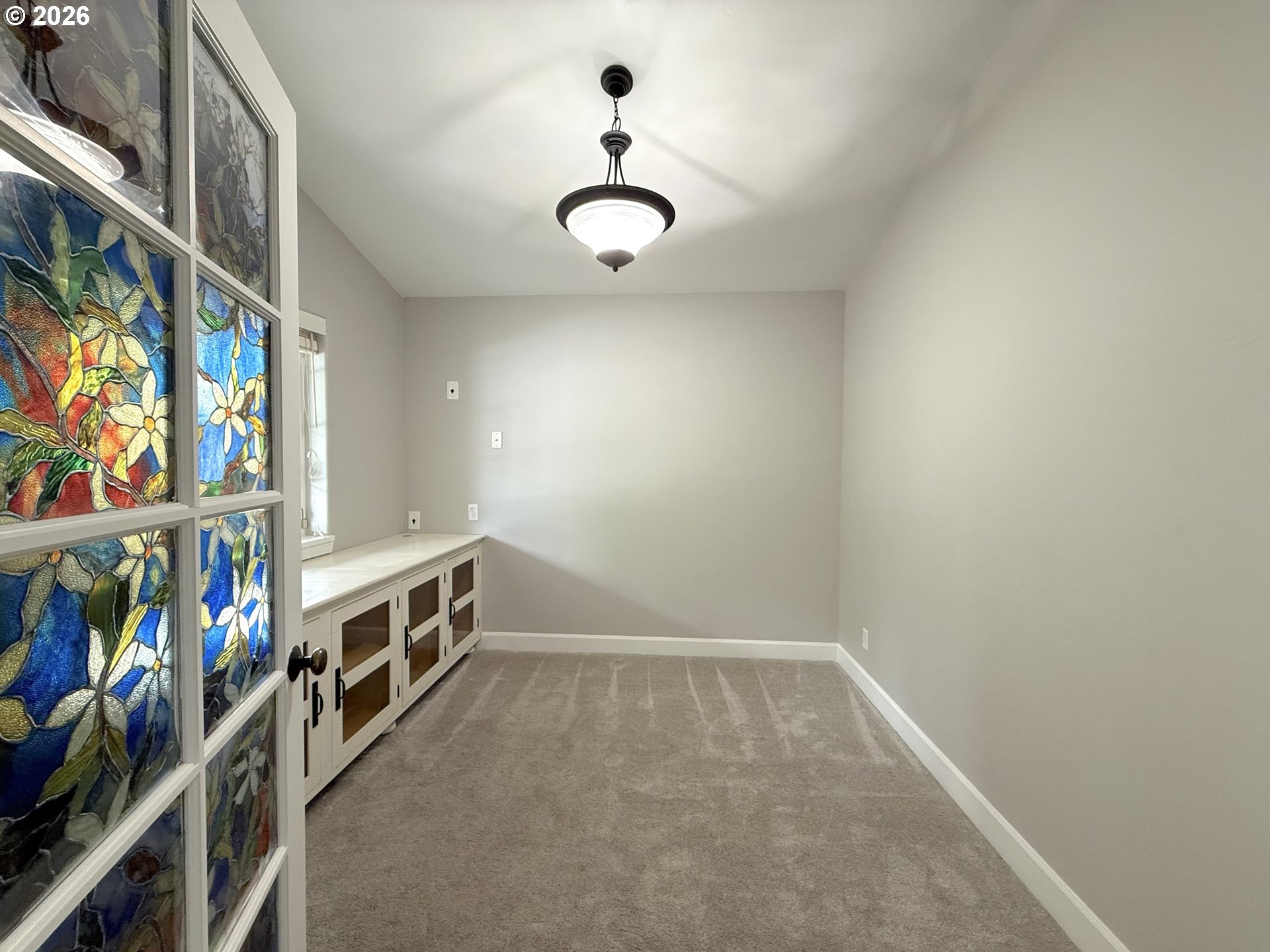 2725 MALLORY LN