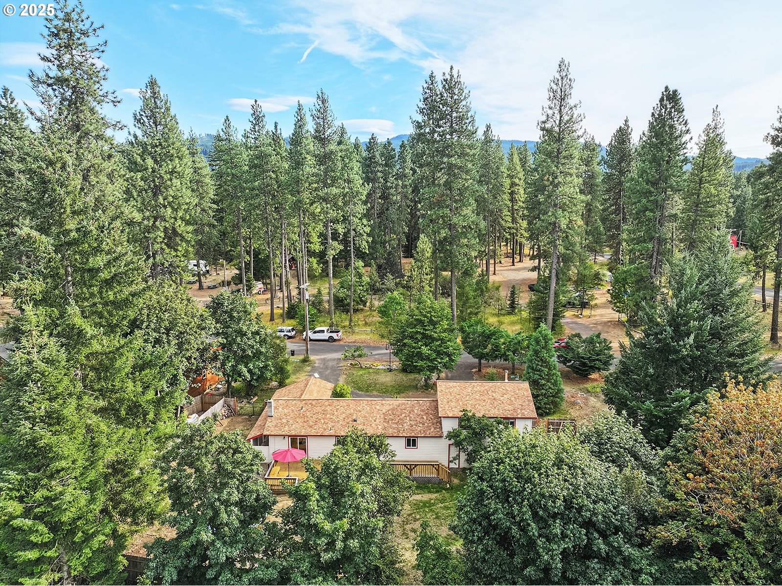 23 TROUT LAKE PARK RD