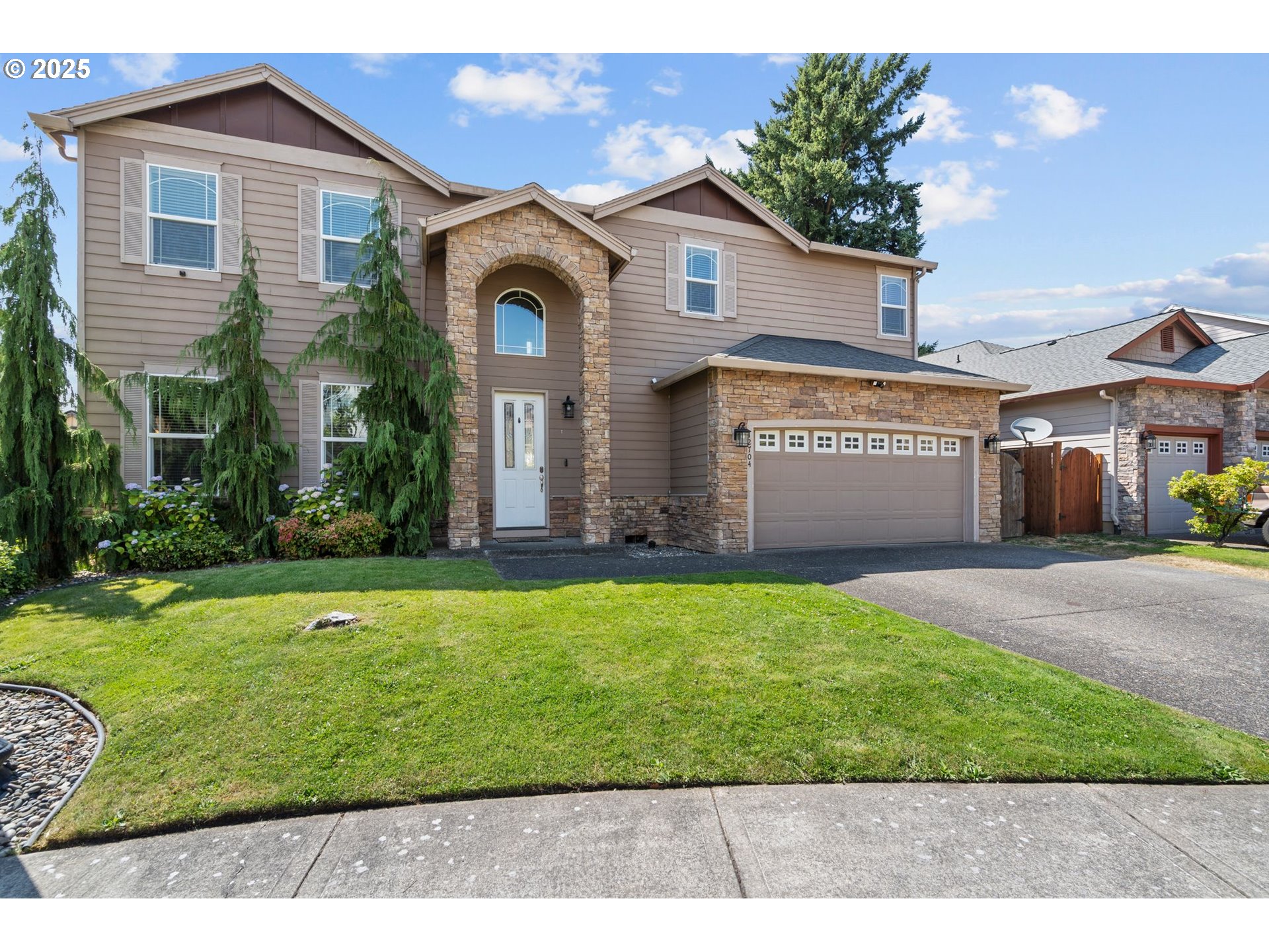 12704 NE 11TH PL