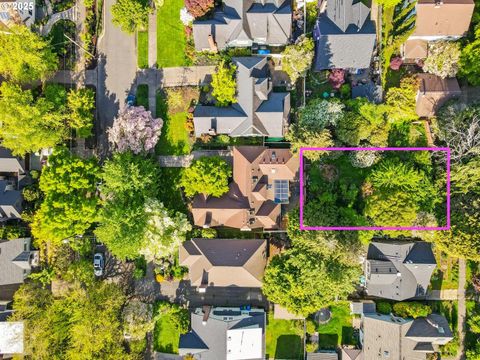 SE CLAY ST Portland OR 97214