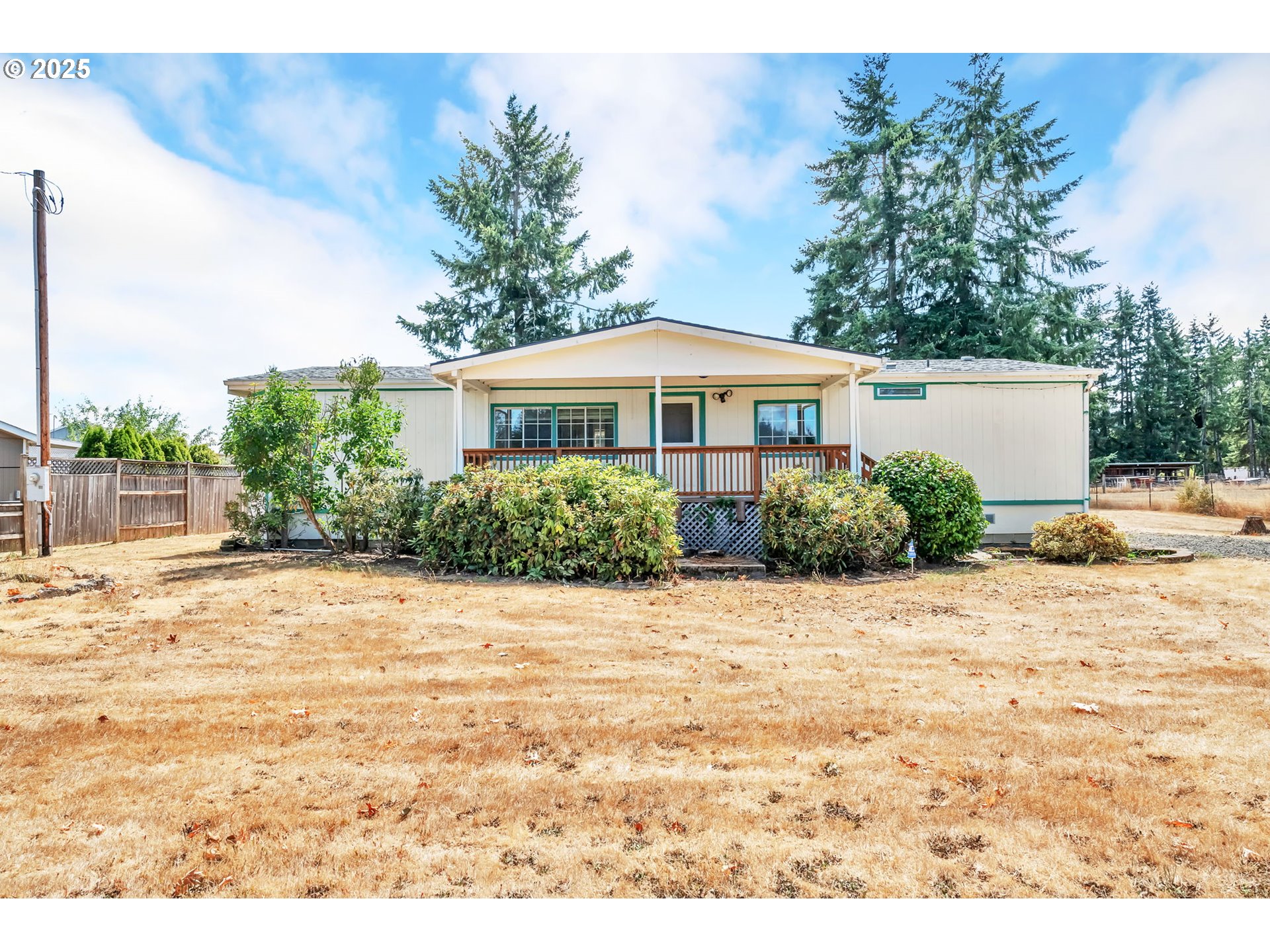 25082 STRAWBERRY LN