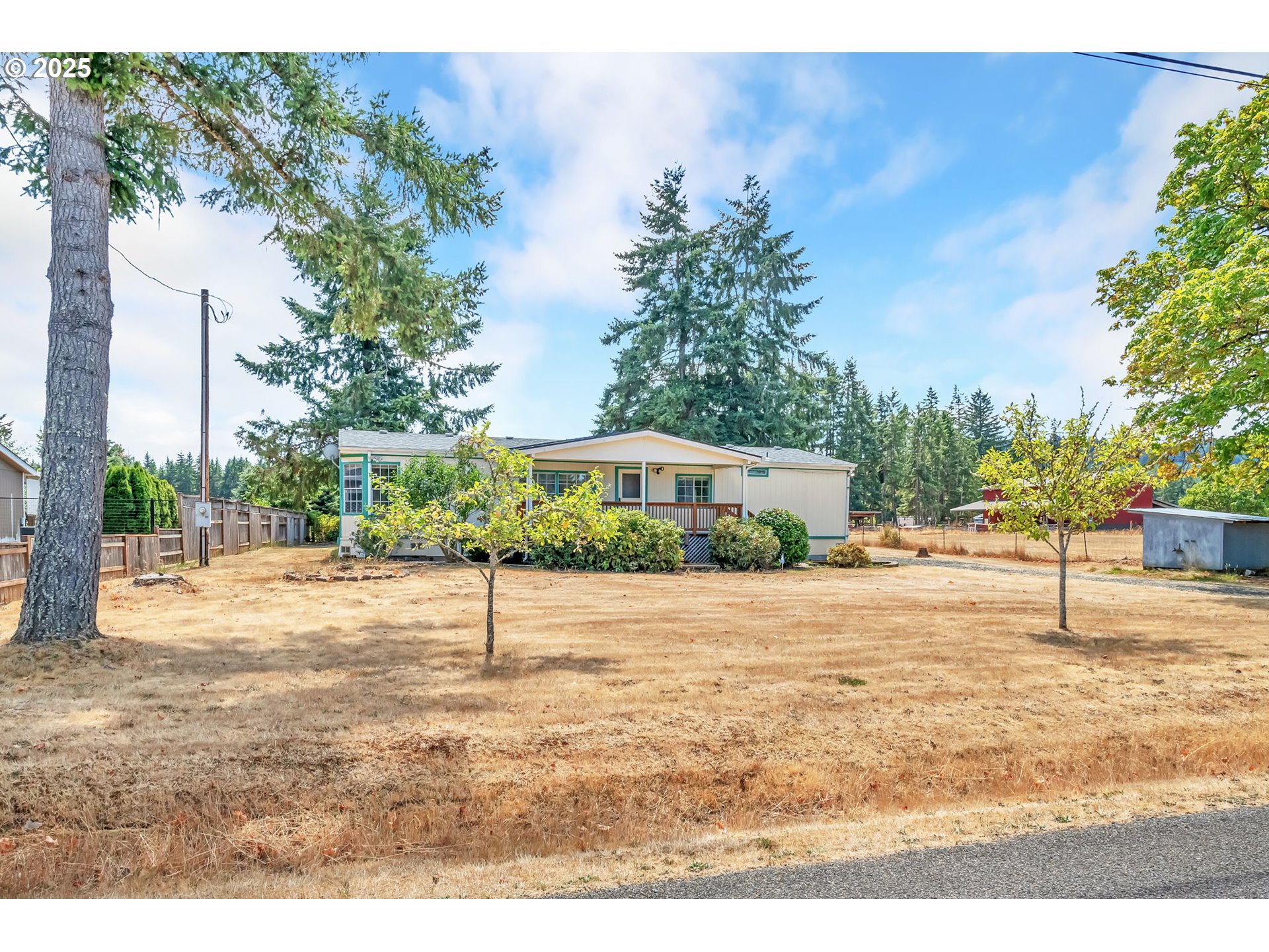 25082 STRAWBERRY LN
