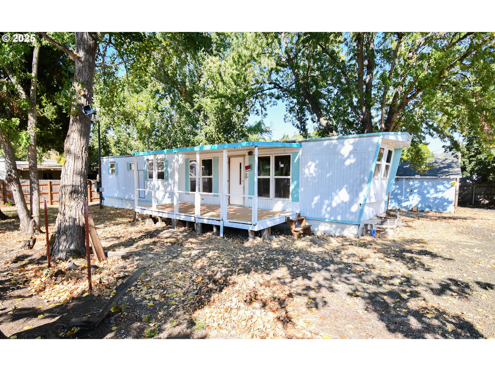 4913 MELODY LN