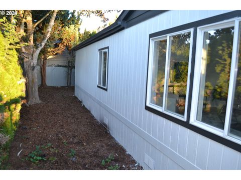 A home in Keizer