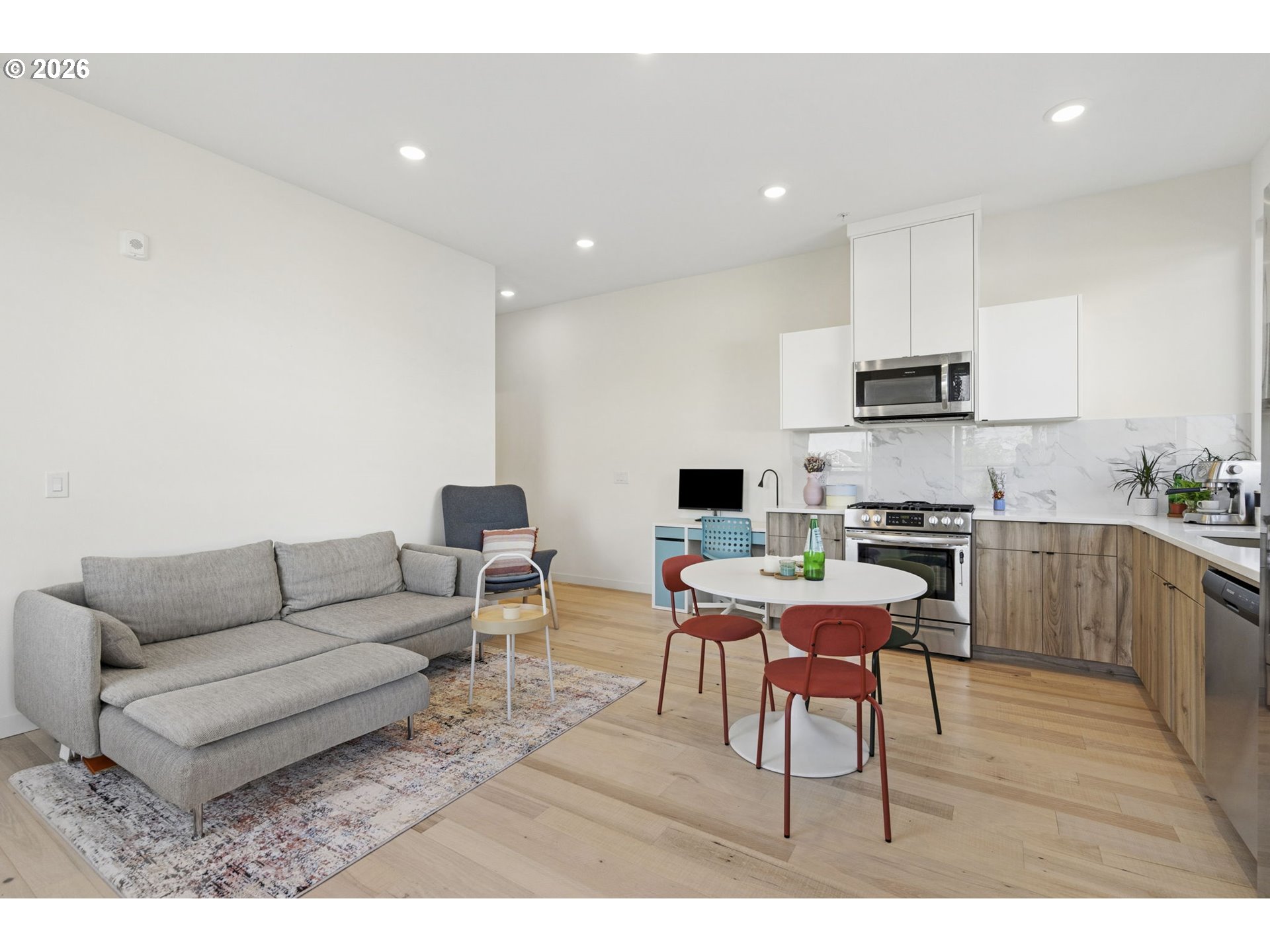 6610 N GREENWICH AVE 5