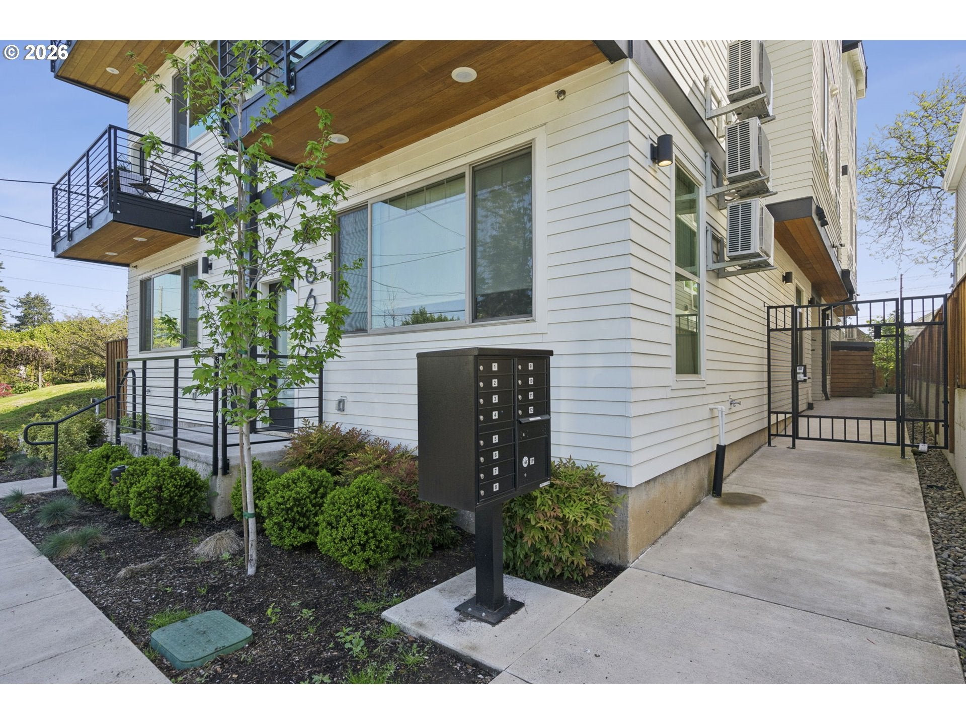 6610 N GREENWICH AVE 5