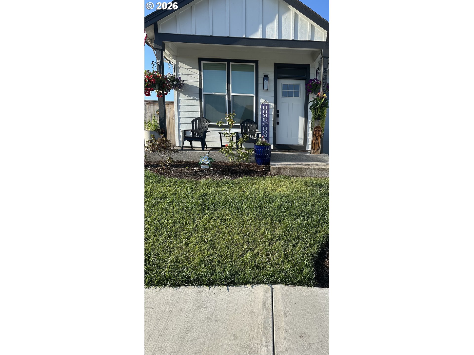 2379 W 9TH AVE
