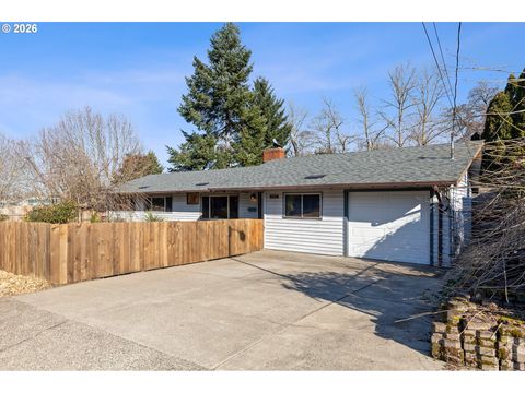 9138 N ENDICOTT AVE Portland OR 97217