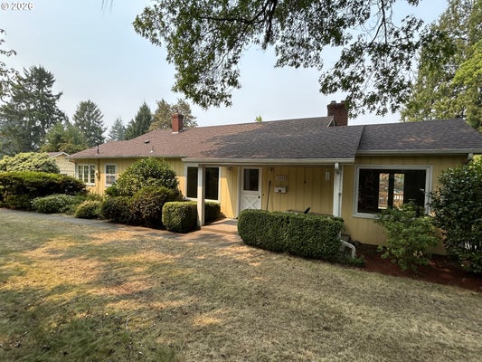 3353 SW DOLPH CT, PORTLAND, OR 97219 - Image 034d95268f246652bdf7dc6e4d02affe/981779577