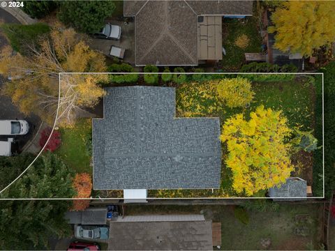 A home in Hood River