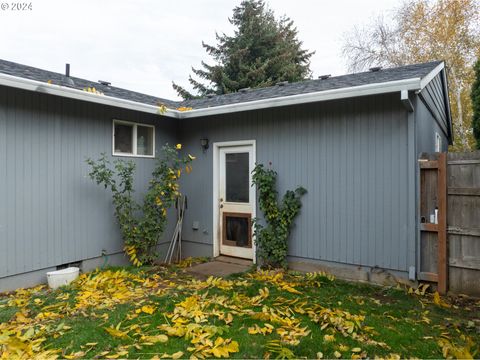 A home in Hood River