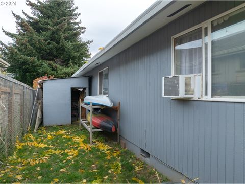 A home in Hood River