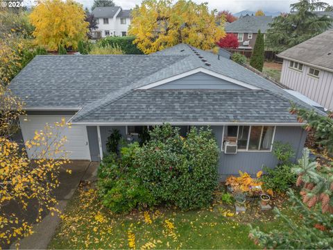 A home in Hood River