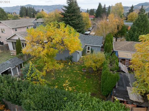 A home in Hood River