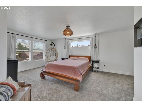 Tiny photo for 65 Honer Loop, Creswell, OR 97426 (MLS # 391433248)