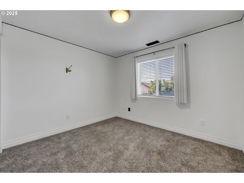 Tiny photo for 65 Honer Loop, Creswell, OR 97426 (MLS # 391433248)