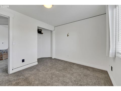 Tiny photo for 65 Honer Loop, Creswell, OR 97426 (MLS # 391433248)