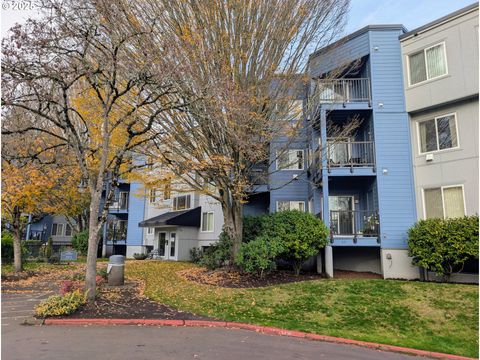 8720 SW TUALATIN RD 201 Tualatin OR 97062