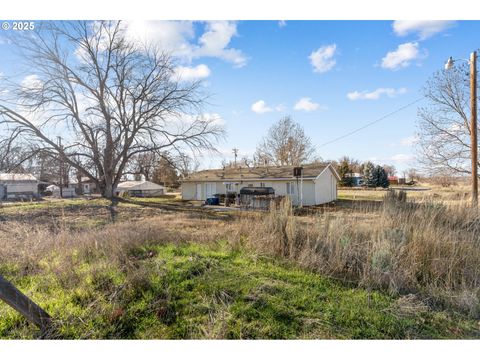 A home in Hermiston