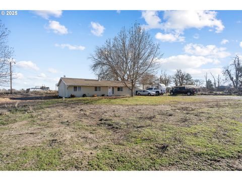 A home in Hermiston