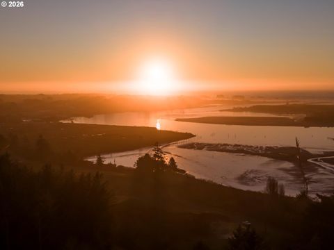 Cody RD Bandon OR 97411