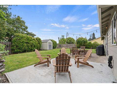 A home in Newberg