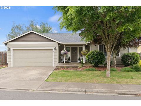 A home in Newberg