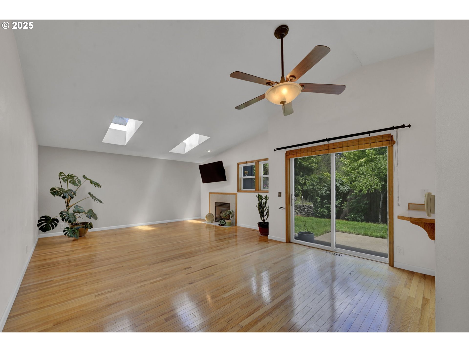 668 RIVER RD
