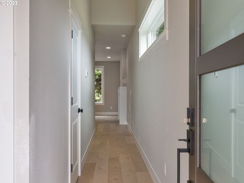 Tiny photo for 336 Sunday Dr, Creswell, OR 97426 (MLS # 217231465)