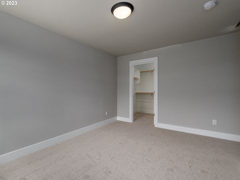 Tiny photo for 336 Sunday Dr, Creswell, OR 97426 (MLS # 217231465)