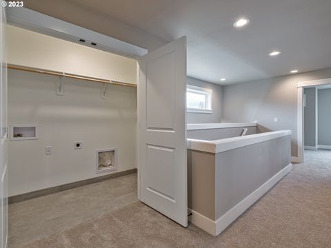 Tiny photo for 336 Sunday Dr, Creswell, OR 97426 (MLS # 217231465)