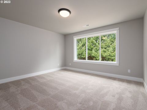 Tiny photo for 336 Sunday Dr, Creswell, OR 97426 (MLS # 217231465)
