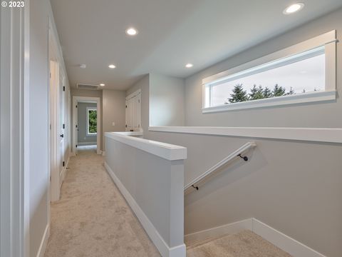 Tiny photo for 336 Sunday Dr, Creswell, OR 97426 (MLS # 217231465)