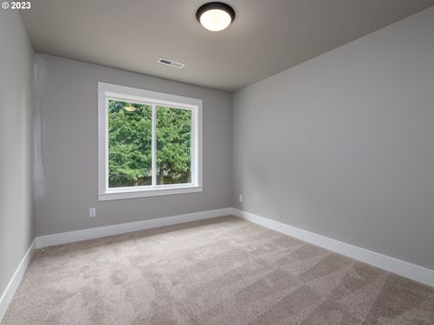 Tiny photo for 336 Sunday Dr, Creswell, OR 97426 (MLS # 217231465)
