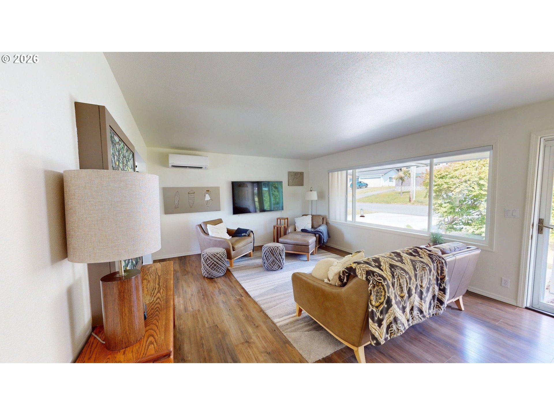 30404 HILLSIDE TER