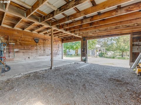 A home in McMinnville