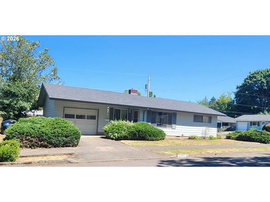 2495 TAYLOR ST, EUGENE, OR 97405 - Image 045d8d6371404385c121d2f892be567e/3242873182