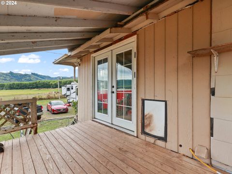 A home in Clatskanie