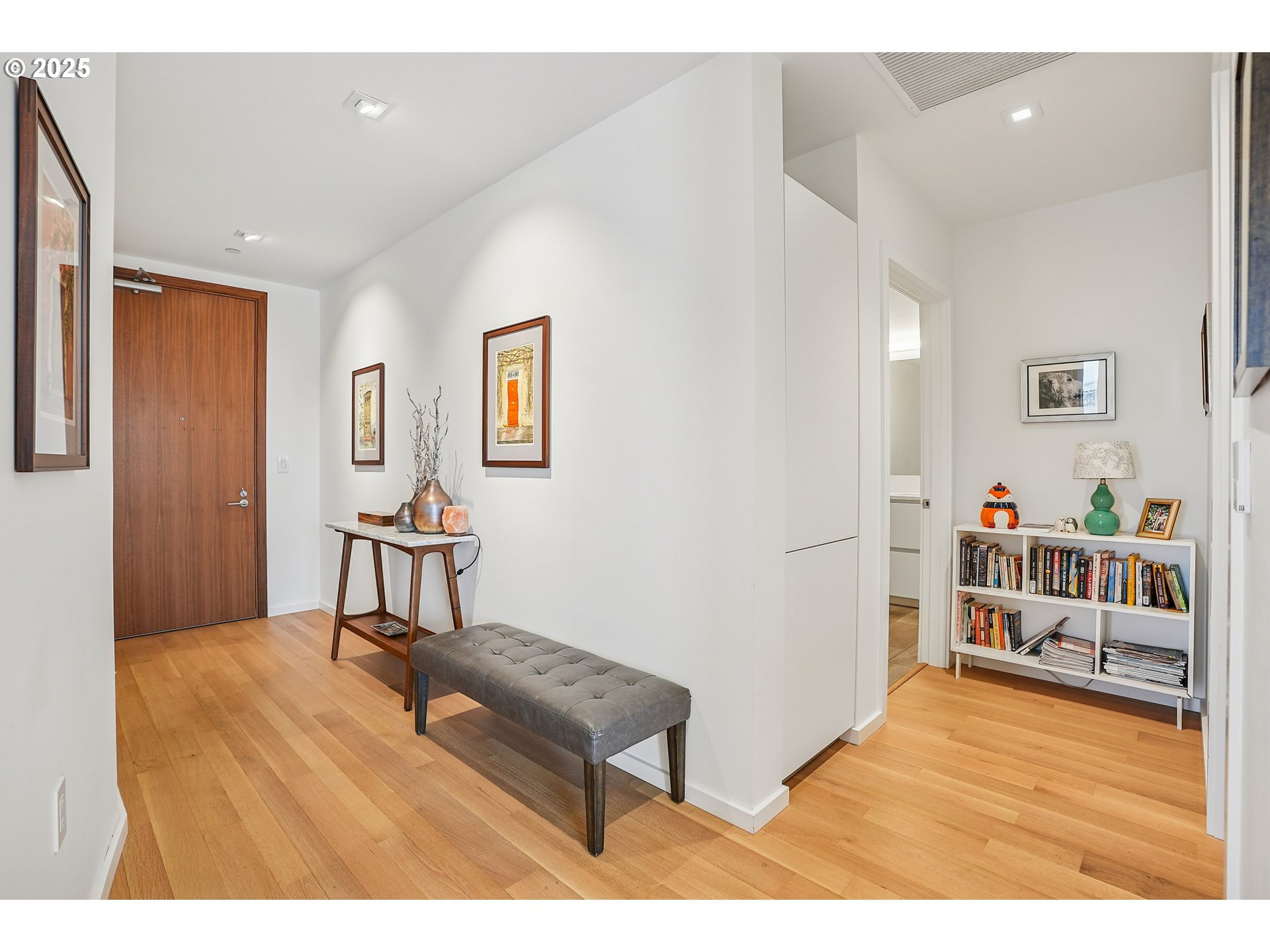 1075 NW NORTHRUP ST 1012