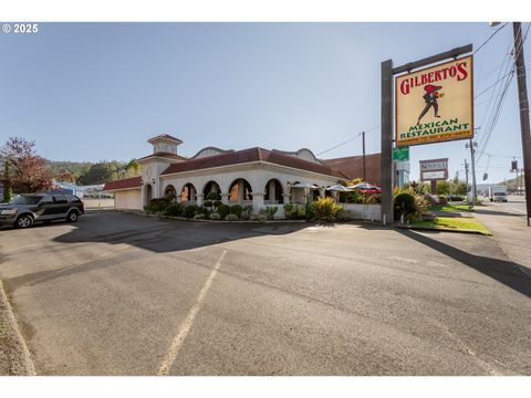 1347 NE STEPHENS ST Roseburg OR 97470