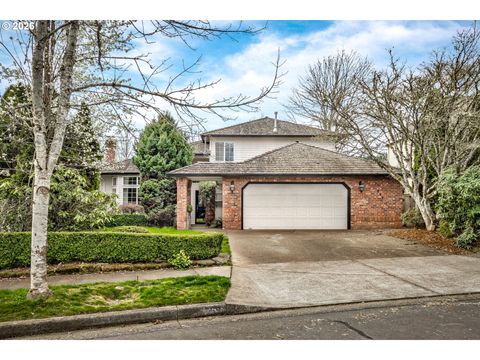 769 NICOLE DR West Linn OR 97068