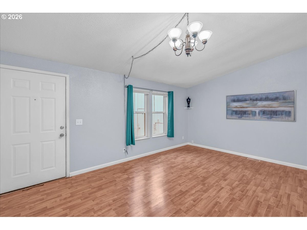 643 SE BROOKWOOD AVE