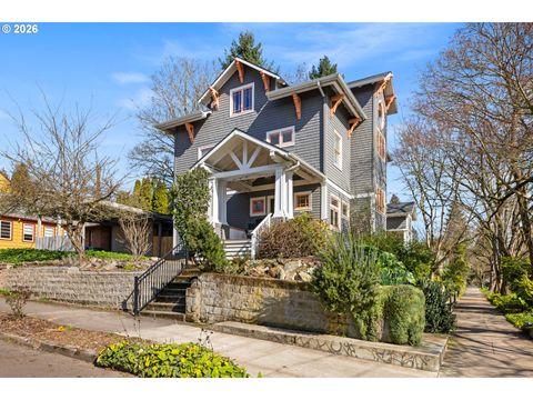 2934 SE 33RD AVE Portland OR 97202