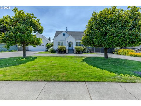 3923 JASPER RD Springfield OR 97478