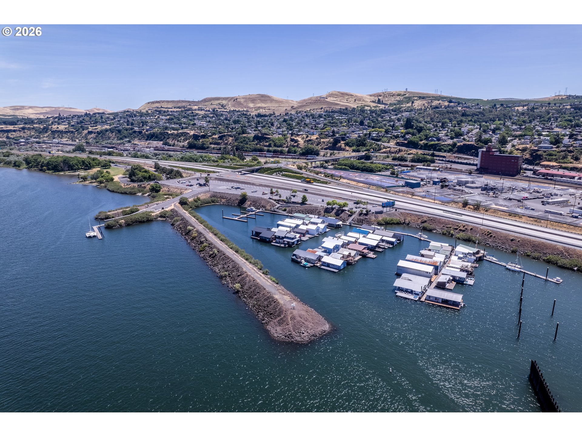 101 N BOAT BASIN RD B 16
