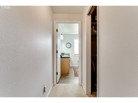 Tiny photo for 28 Sandalwood Loop, Creswell, OR 97426 (MLS # 668494411)